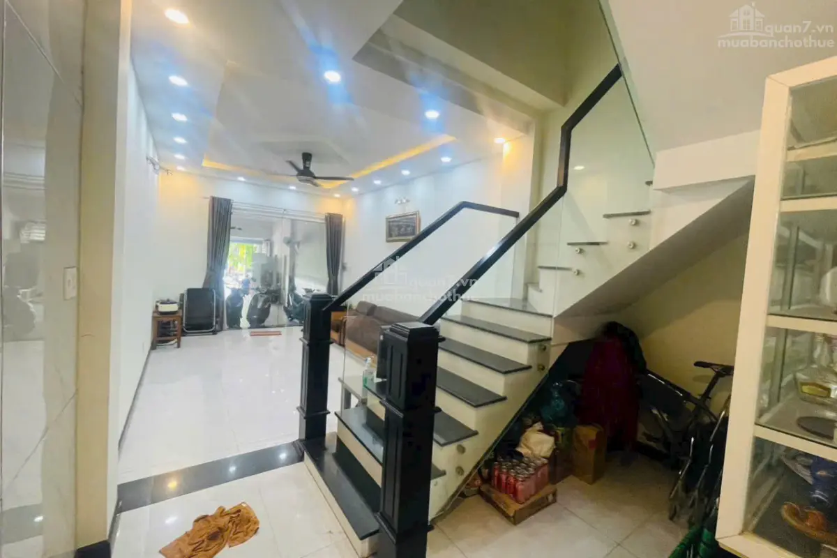 Nhà Mặt Tiền Kinh Doanh Vị Trí Đẹp Sát Phú Mỹ Hưng