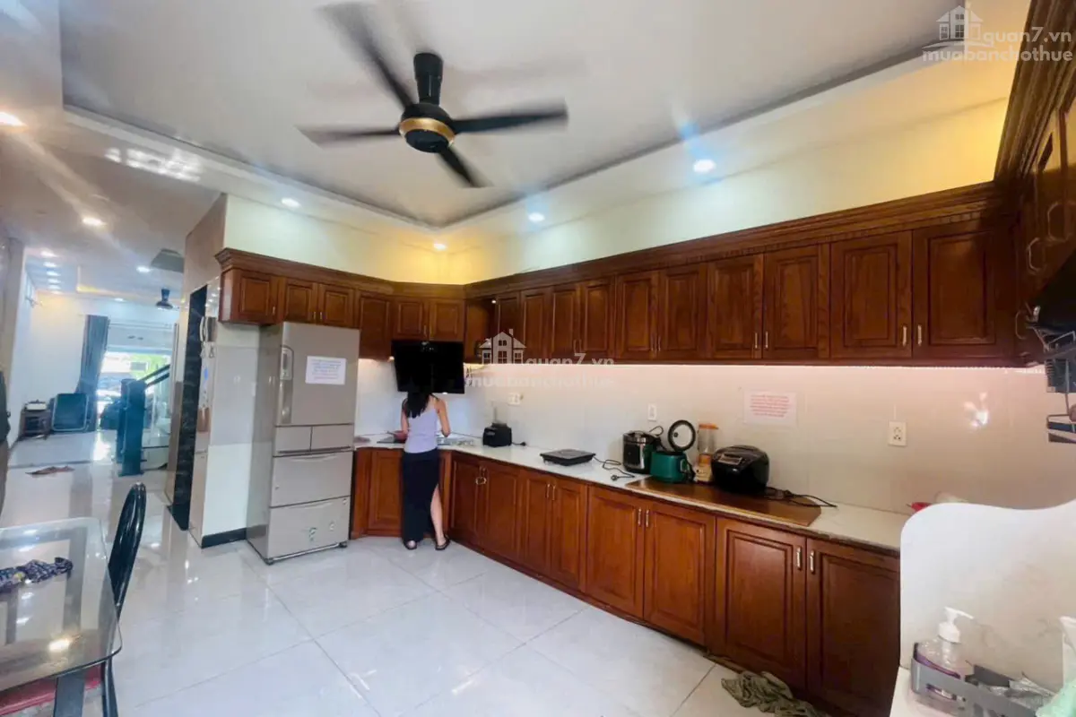 Nhà Mặt Tiền Kinh Doanh Vị Trí Đẹp Sát Phú Mỹ Hưng