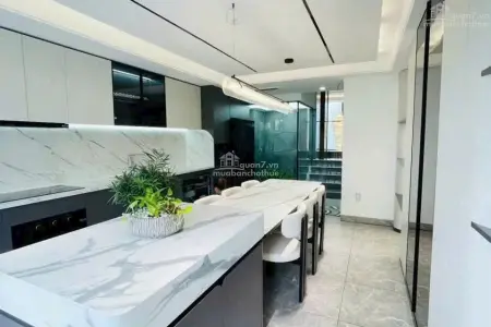 Nhà Hẻm Xe Hơi Full Nội Thất, Đẹp, Sang