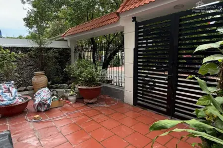 Biệt thự cao cấp KDC Nam Long, Quận 7 – 2 mặt tiền, DT 8x25m, vị trí yên tĩnh, an ninh, gần BV & trường quốc tế. Giá 35 tỷ còn thương lượng