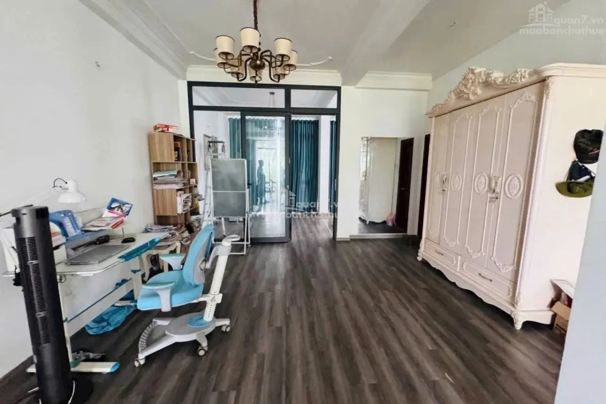 Giảm 2 TỶ – Bán villa Đẹp KDC Phú Mỹ, Quận 7 – Đối Diện Công Viên, Cách Phú Mỹ Hưng Chỉ 500m