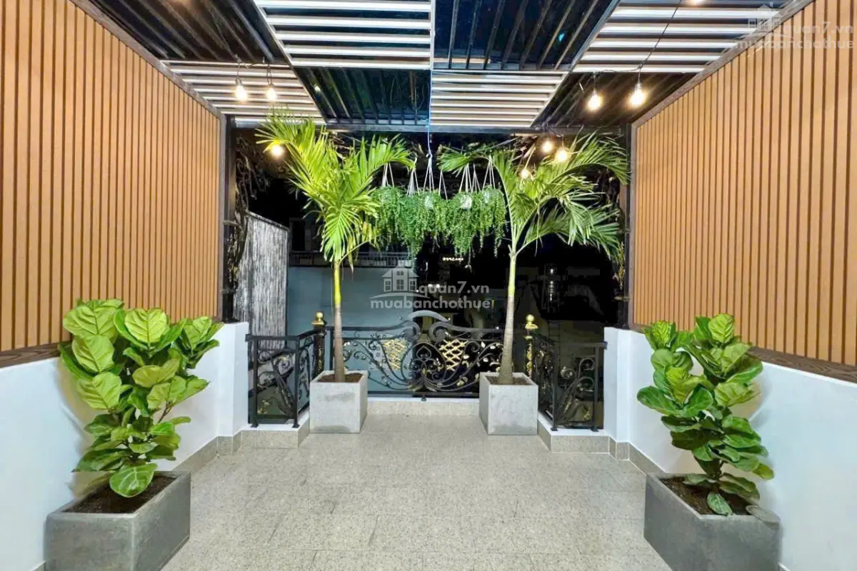 Nhà Phố Hiện Đại - Hẻm 4m Lý Phục Man