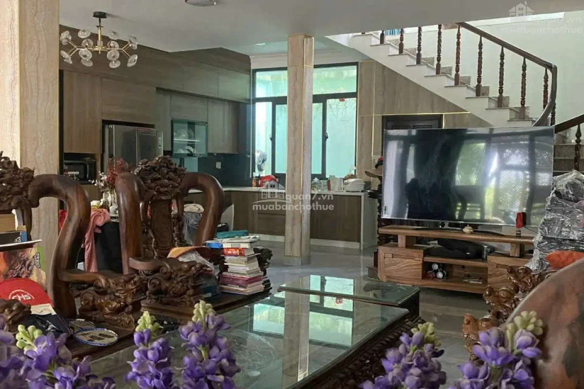 Giảm 2 TỶ – Bán villa Đẹp KDC Phú Mỹ, Quận 7 – Đối Diện Công Viên, Cách Phú Mỹ Hưng Chỉ 500m