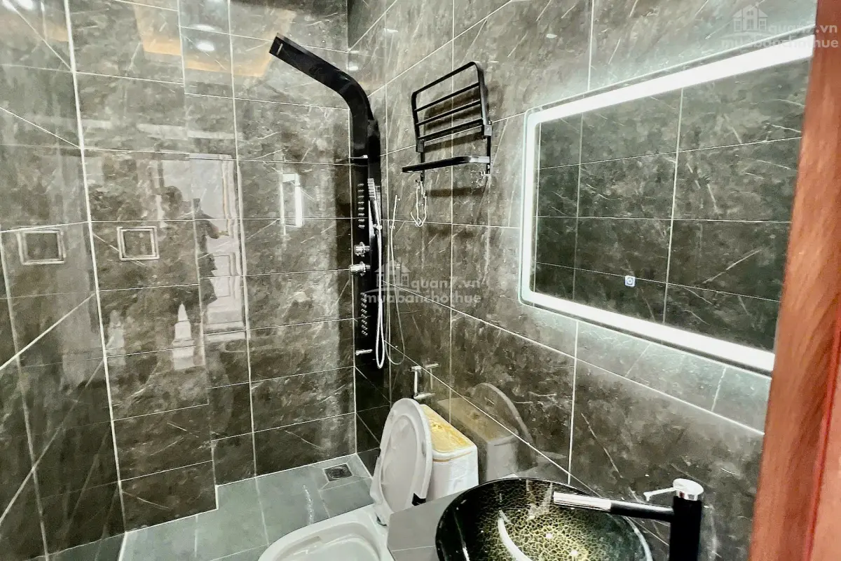 Nhà Hẻm Xe Hơi Nguyễn Văn Quỳ