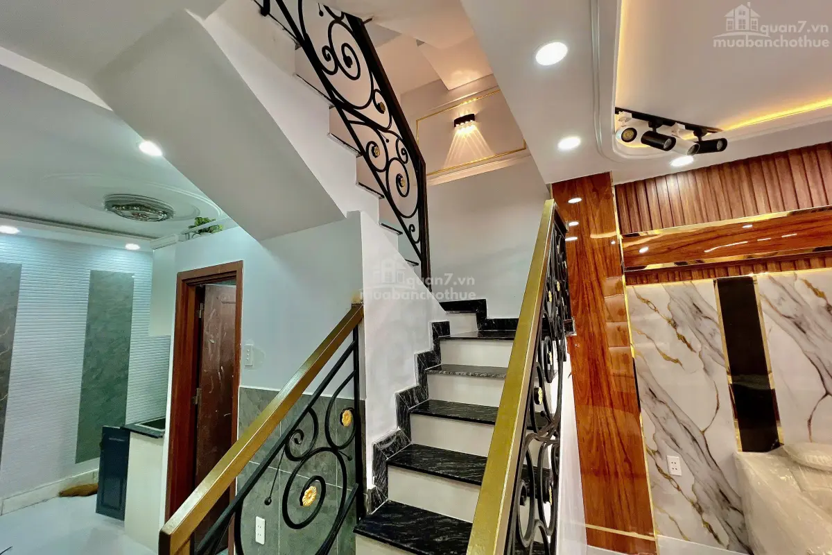 Nhà Hẻm Xe Hơi Nguyễn Văn Quỳ