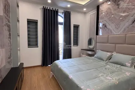 Nhà Hẻm Chỉ Xách Va Ly vào Ở, Rộng Rãi An Ninh Tốt