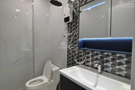 Nhà Hẻm Chỉ Xách Va Ly vào Ở, Rộng Rãi An Ninh Tốt