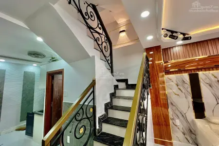 Nhà Hẻm Xe Hơi Nguyễn Văn Quỳ