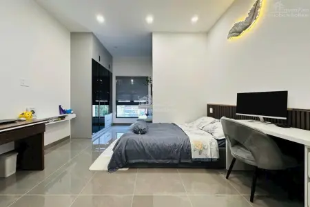 Bán Nhà Mặt Tiền Đường Lâm Văn Bền Quận 7 – Nhà Đẹp, Có Thang Máy, Full Nội Thất