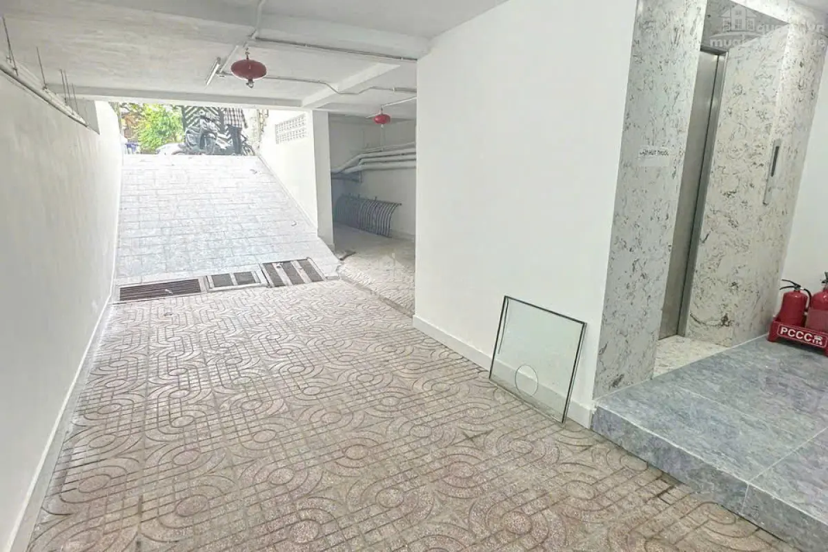 Bán Căn Hộ Dịch Vụ 6 Lầu Có Hầm, Đường Số Tân Quy Q7