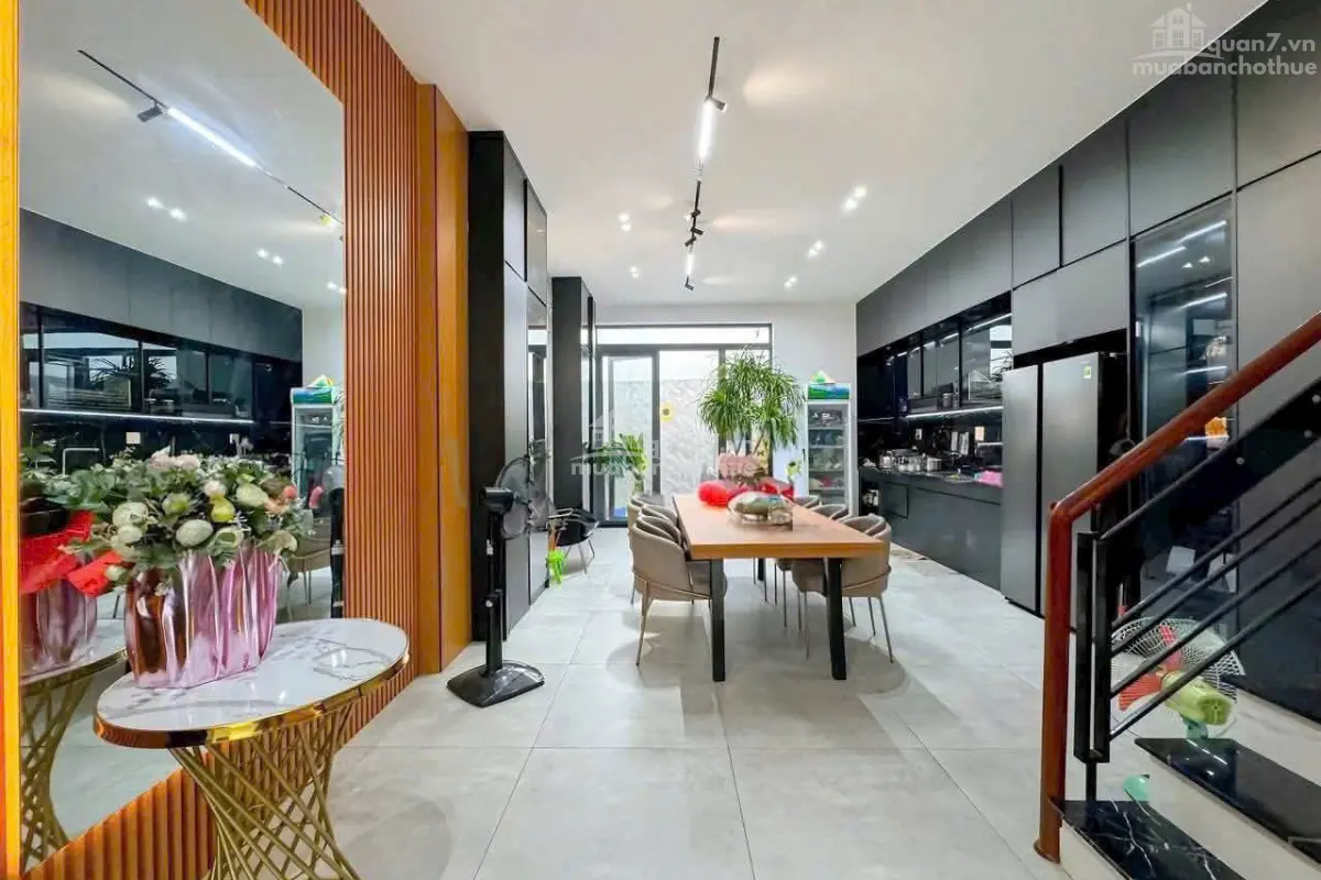 Bán nhà phố Tân Thuận Nam – KDC Nam Long, Quận 7.