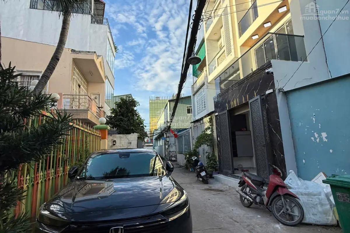 Bán nhà mặt tiền hẻm chính gần Nguyễn Thị Thập, Q7