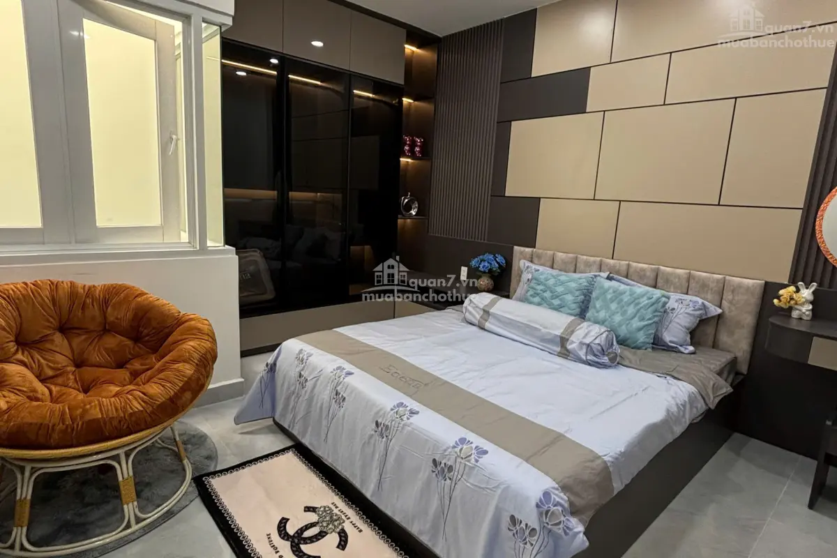 Bán Nhà Mặt Tiền Hẻm Chính - Cách Đường Nguyễn Thị Thập Chỉ 30m