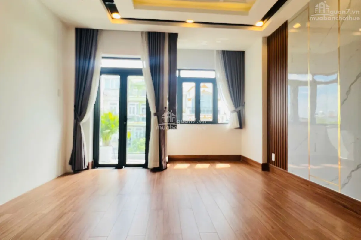 Bán Dãy 3 Căn Nhà Phố Hiện Đại Có Thang Máy – Đường Xe Hơi 20m