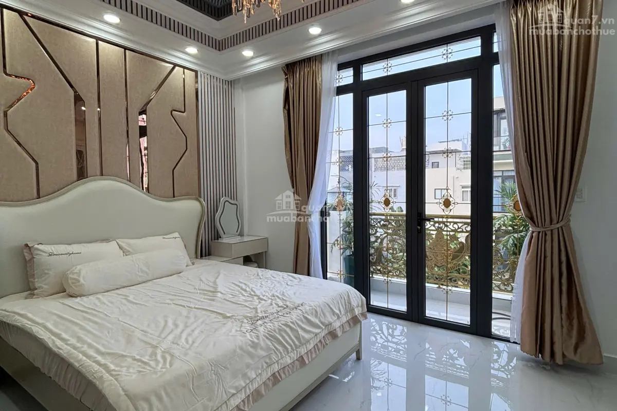 Bán Nhà Phố Thang Máy Quận 7 – View Công Viên Ven Sông – Cách Phú Mỹ Hưng 500m