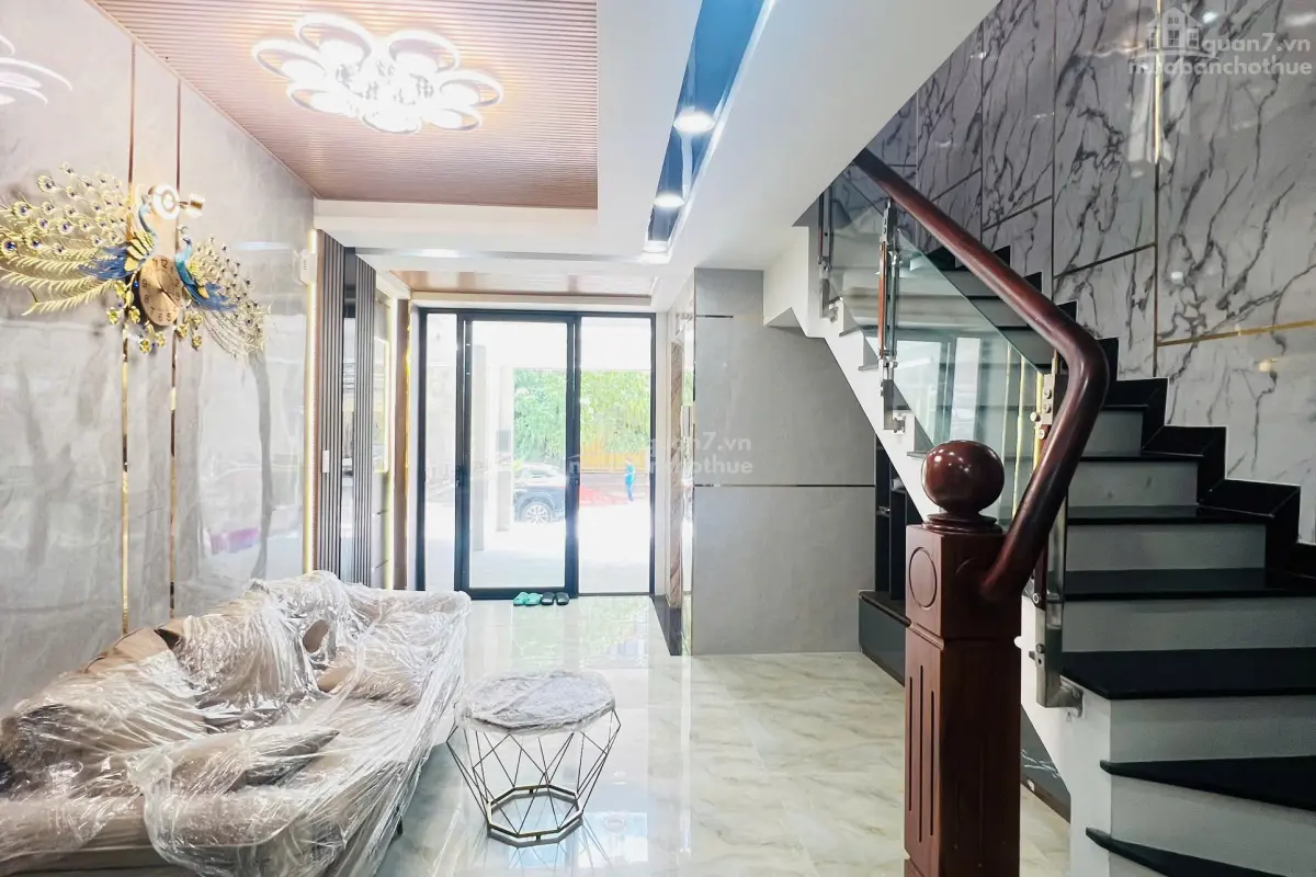 Bán Dãy 3 Căn Nhà Phố Hiện Đại Có Thang Máy – Đường Xe Hơi 20m