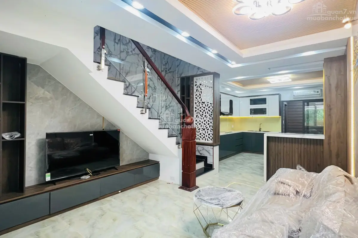 Bán Dãy 3 Căn Nhà Phố Hiện Đại Có Thang Máy – Đường Xe Hơi 20m