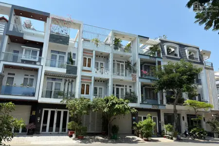 Bán Nhà Phố CIQ4 Tân Mỹ – Quận 7 | Nhà Mới Đẹp, Đường 8m, Sổ Hồng Riêng – Giá 12.8 Tỷ