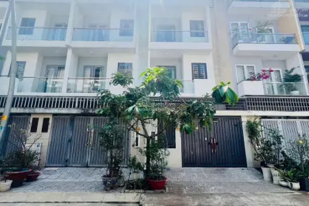 Bán Nhà Phố CIQ4 Tân Mỹ – Quận 7 | Nhà Mới Đẹp, Đường 8m, Sổ Hồng Riêng – Giá 12.8 Tỷ