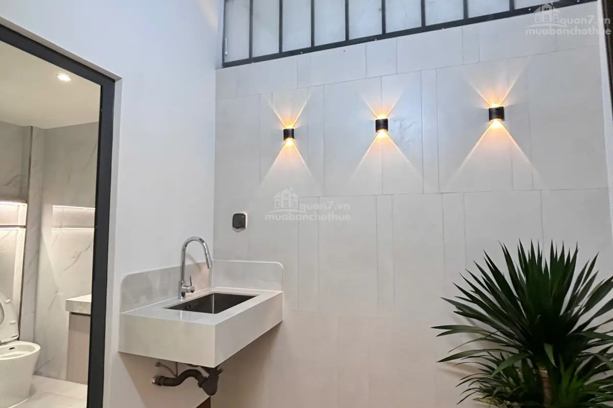 Bán Nhà Phố Có Thang Máy Sát Phú Mỹ Hưng Quận 7 – 5x18m, Full Nội Thất, Giá 18.5 Tỷ